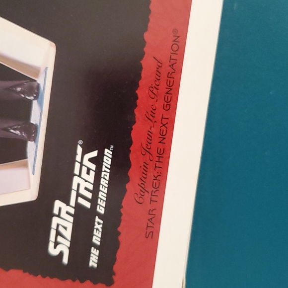HALLMARK Star Trek-The Next Generation Captain Jean-Luc Picard  NIB 1995 - Picture 2 of 12